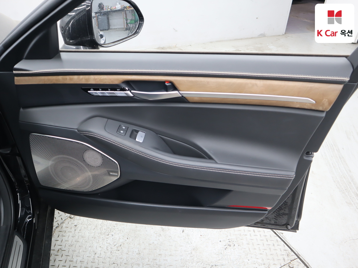 Genesis G90 2021 - Image 28