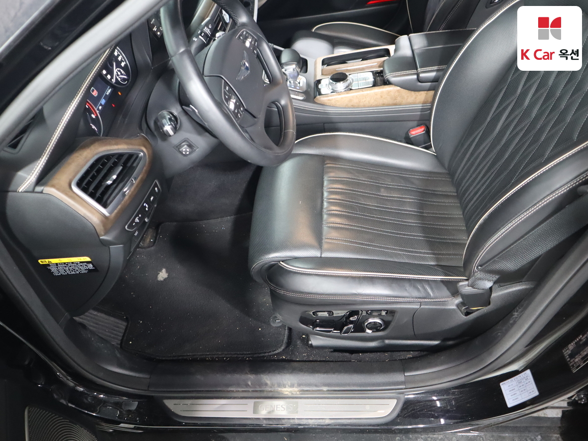 Genesis G90 2021 - Image 18