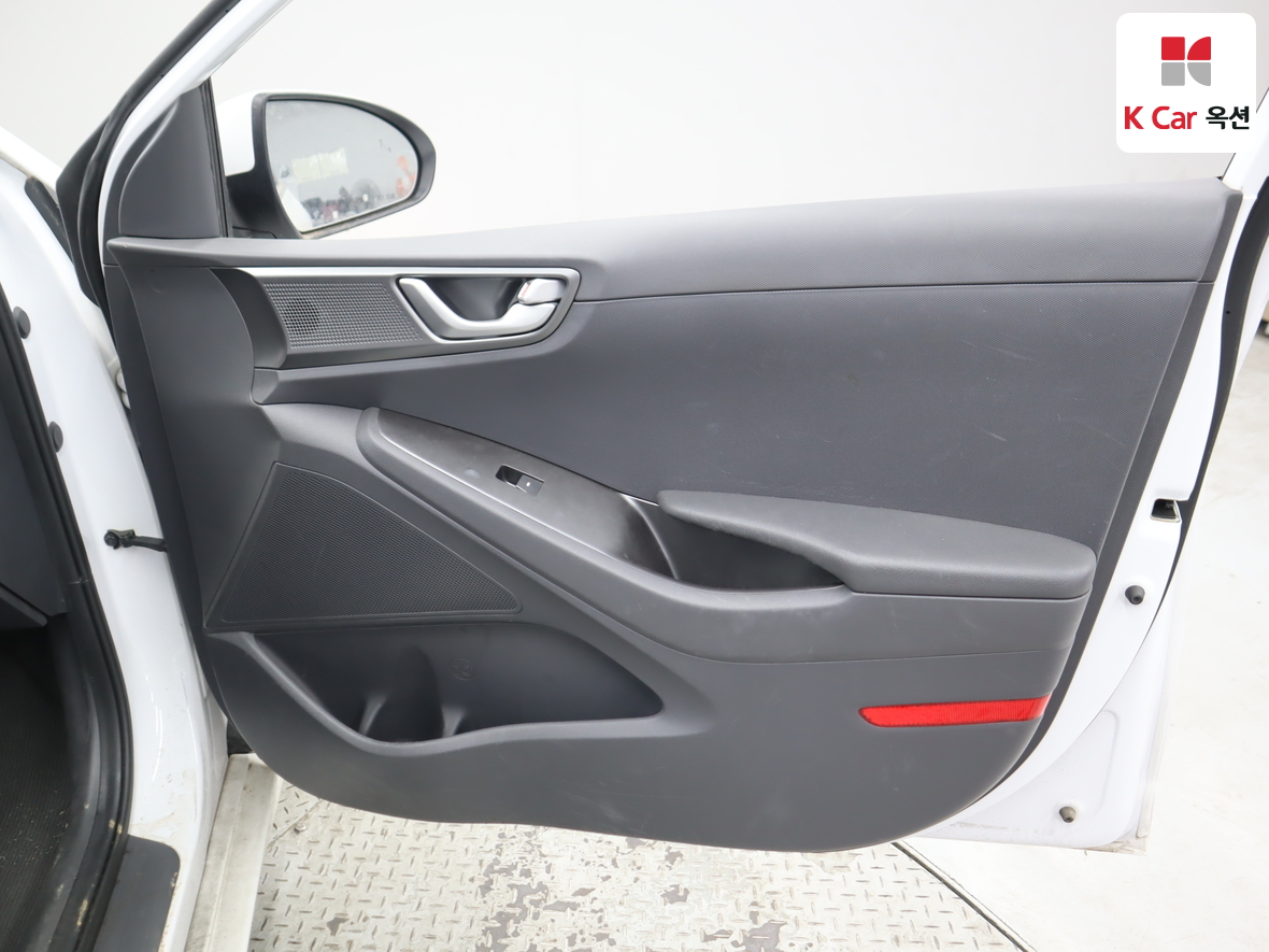 Hyundai Ioniq 2020 - Image 30