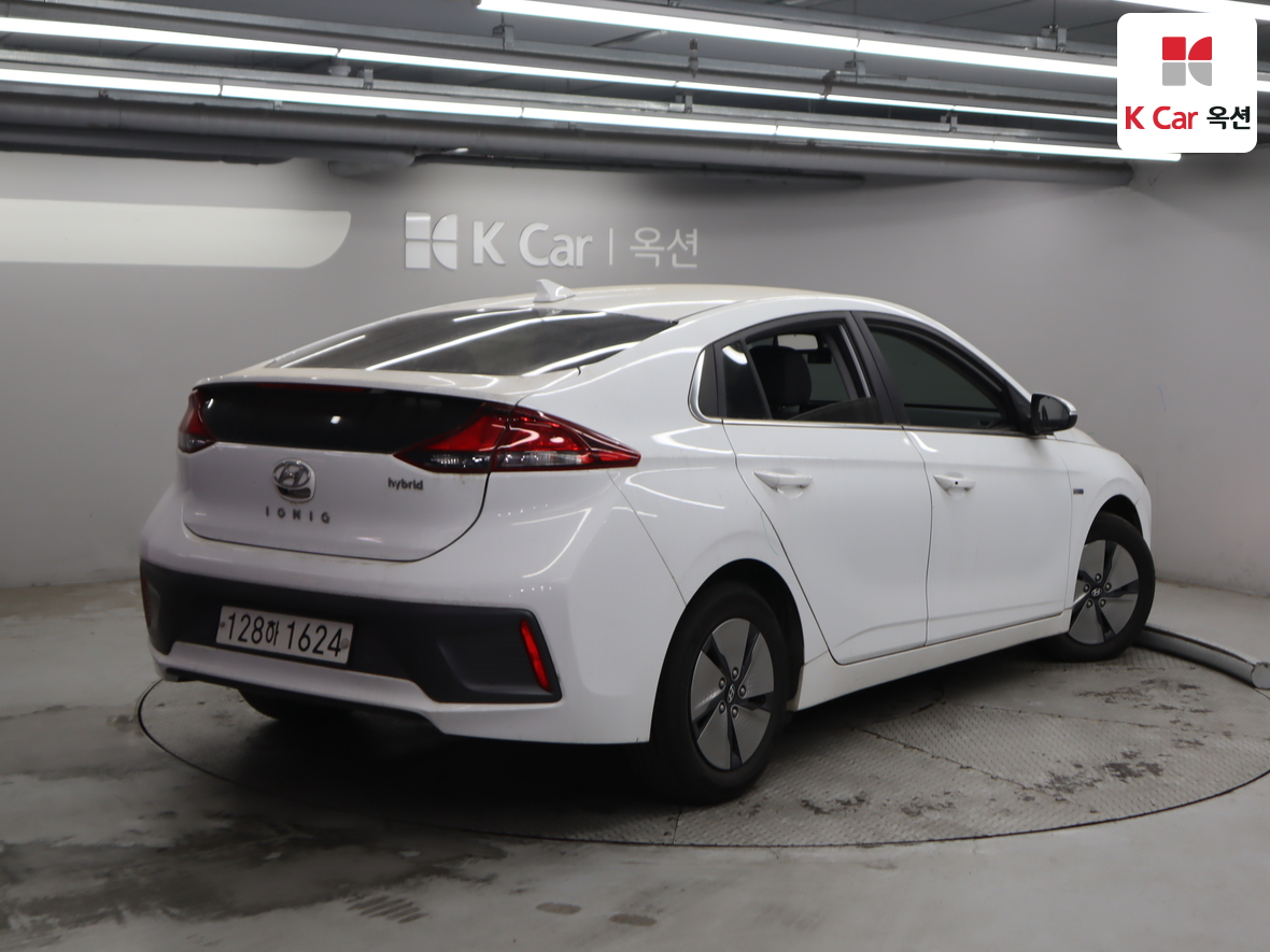 Hyundai Ioniq 2020 - Image 2