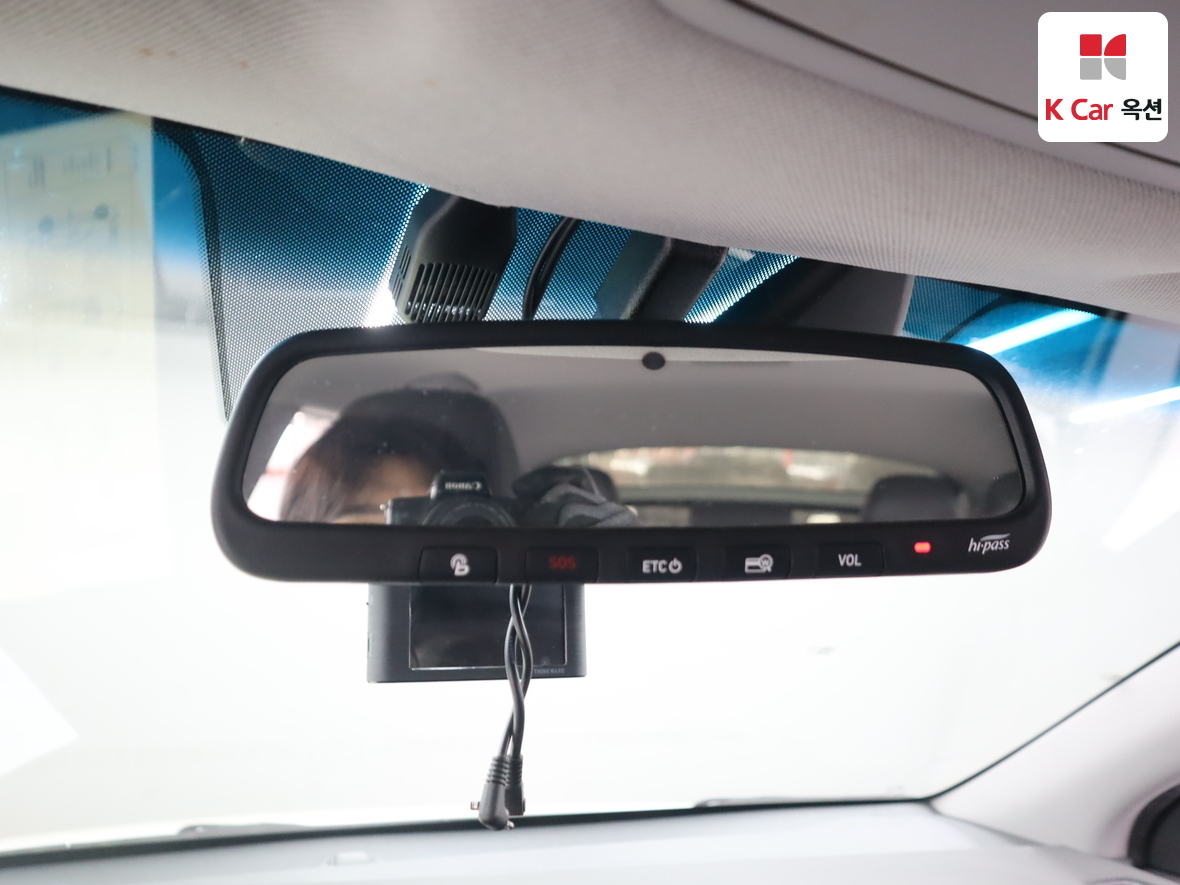 Hyundai Ioniq 2020 - Image 13