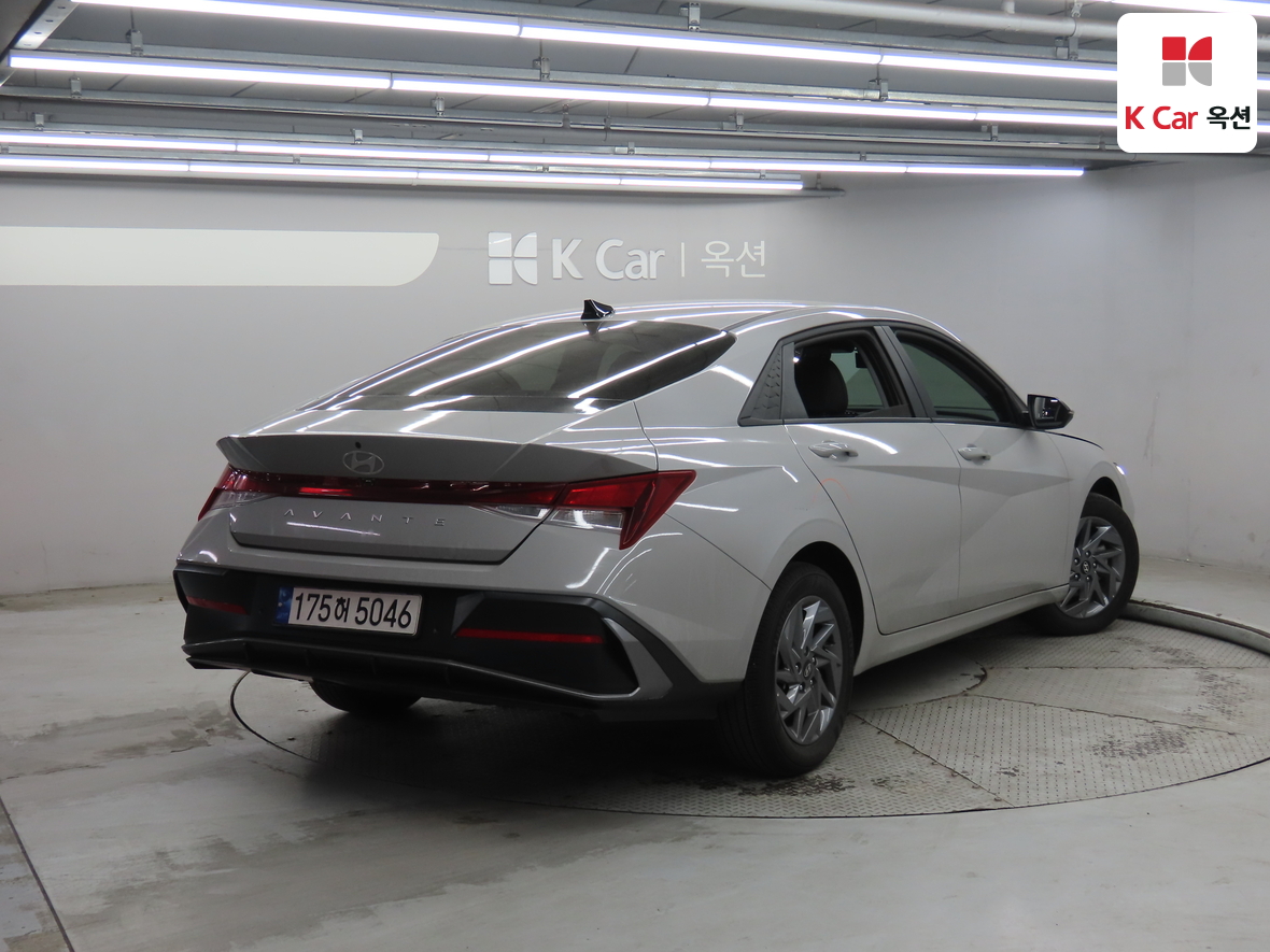 현대자동차 아반떼 2024 - 이미지 2