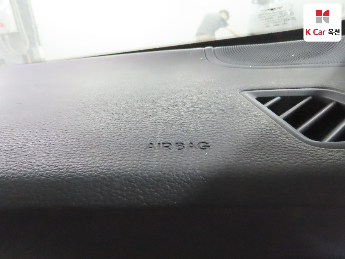 Genesis G80 2019 - Image 33