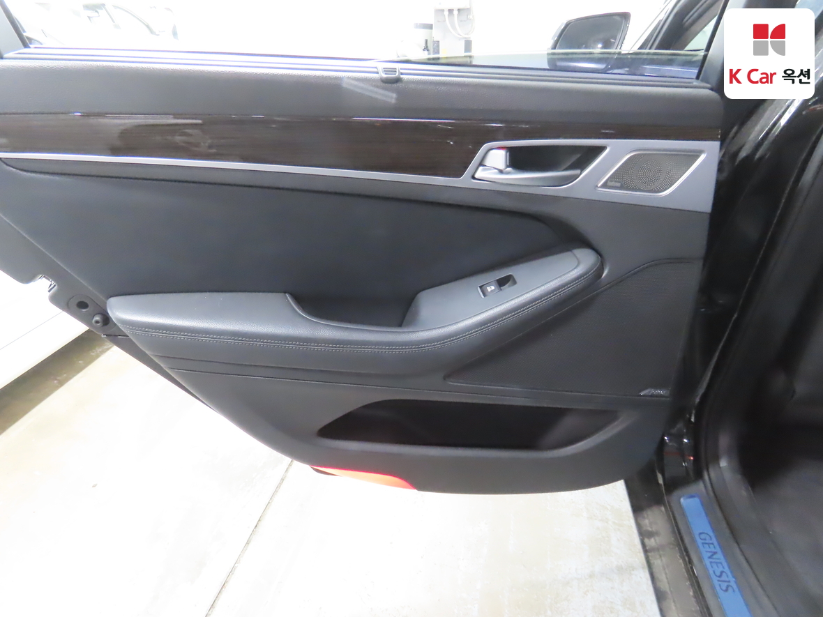 Genesis G80 2019 - Image 22