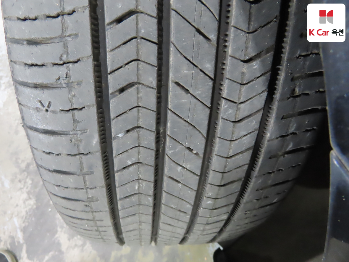 Genesis G80 2019 - Image 34