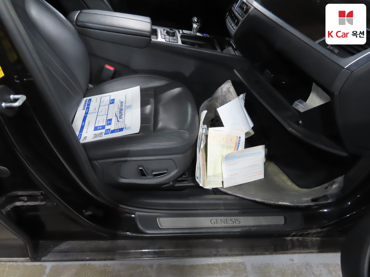 Genesis G80 2019 - Image 32