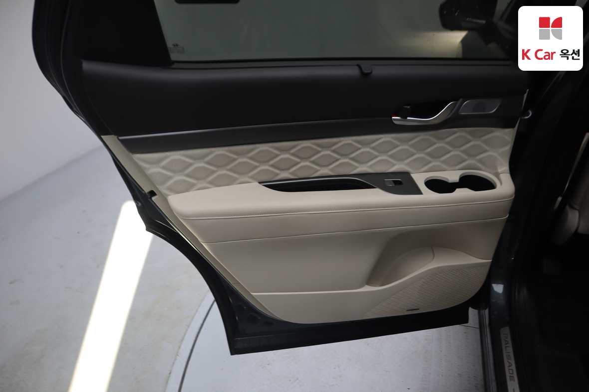 Hyundai Palisade 2021 - Image 25