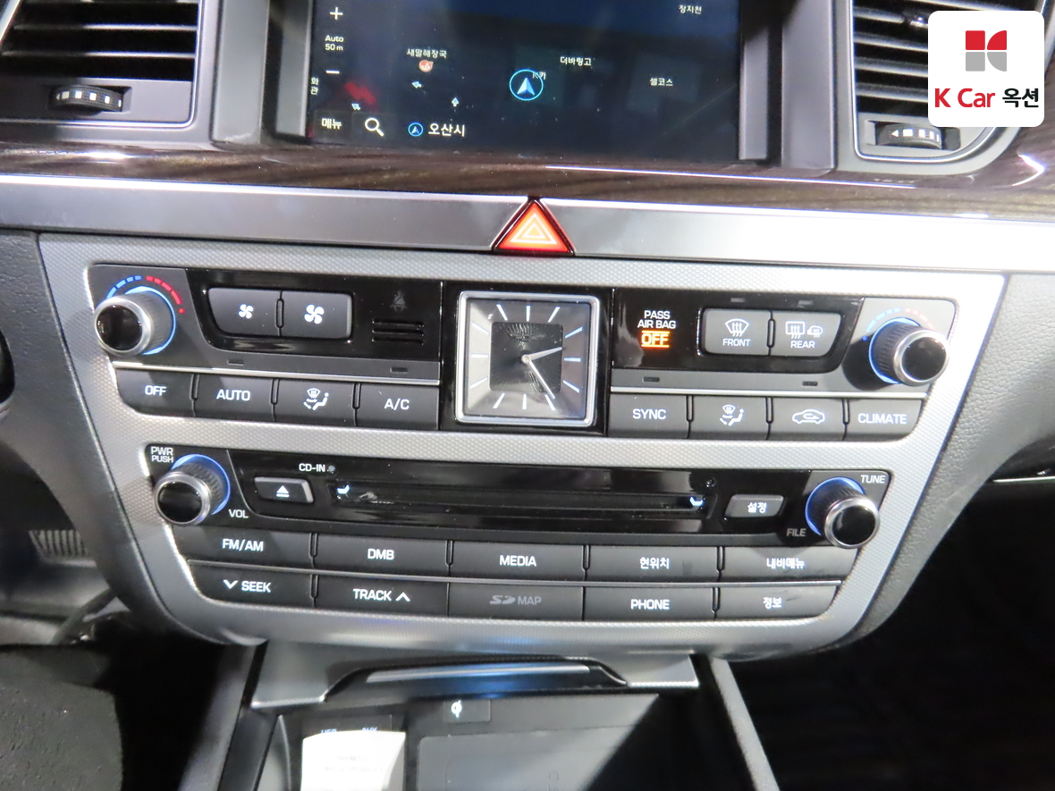 Genesis G80 2017 - Image 15