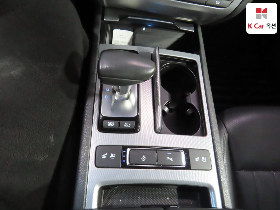 Genesis G80 2017 - Image 16