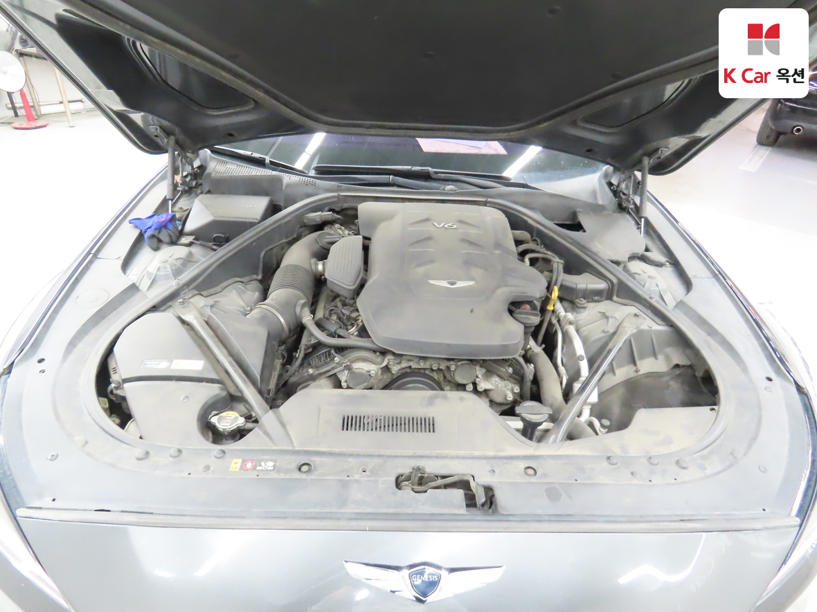 Genesis G80 2017 - Image 33