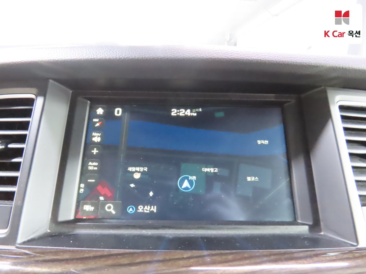 Genesis G80 2017 - Image 14