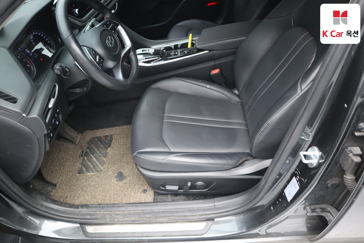 Hyundai Sonata 2021 - Image 20