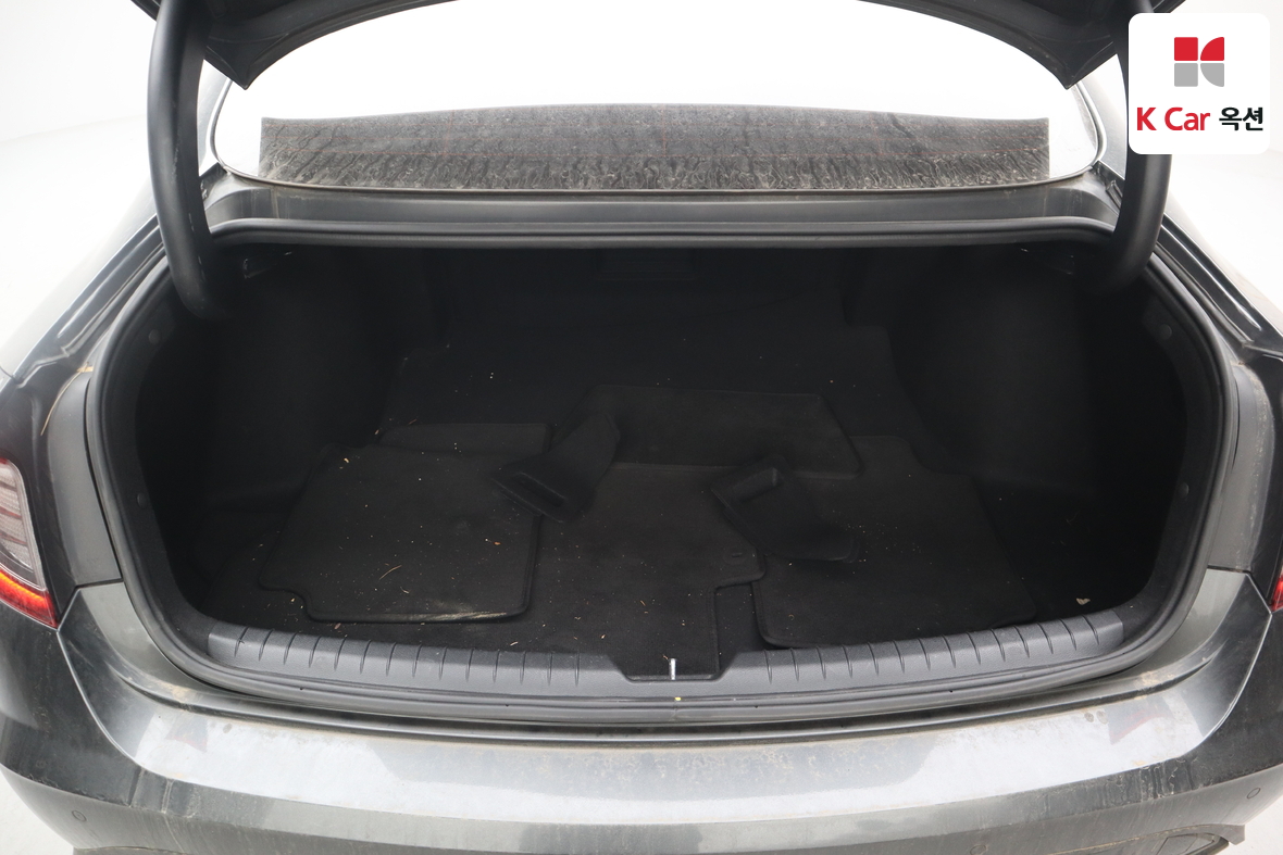 Hyundai Sonata 2021 - Image 25