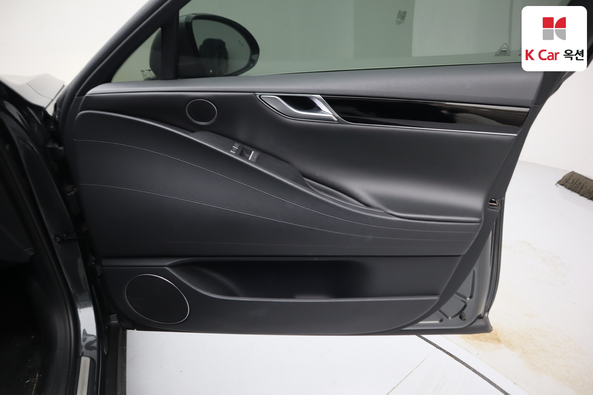 Genesis G80 2021 - Image 31