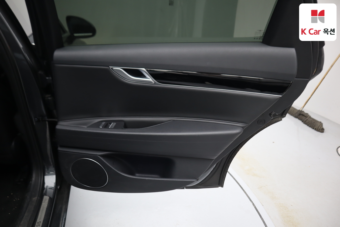 Genesis G80 2021 - Image 29