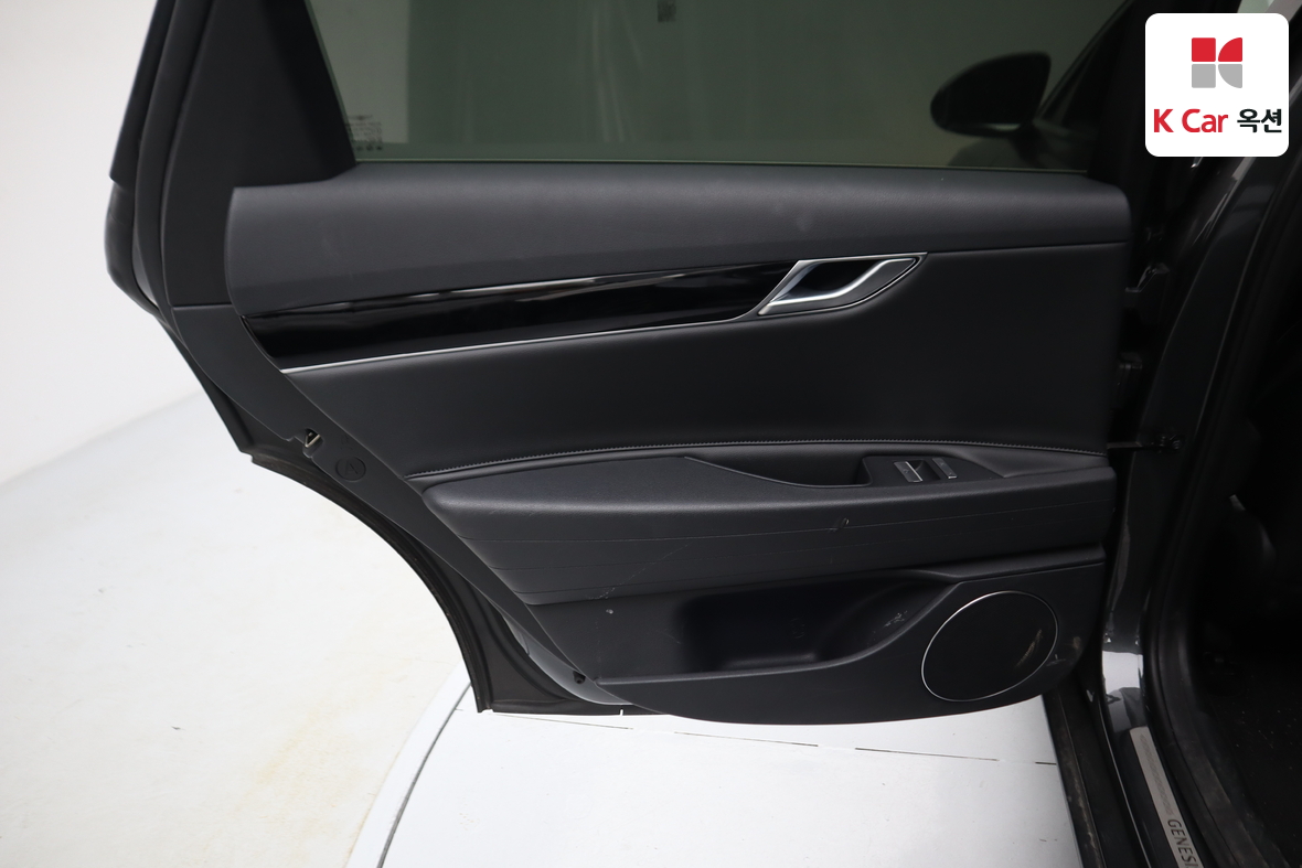 Genesis G80 2021 - Image 22