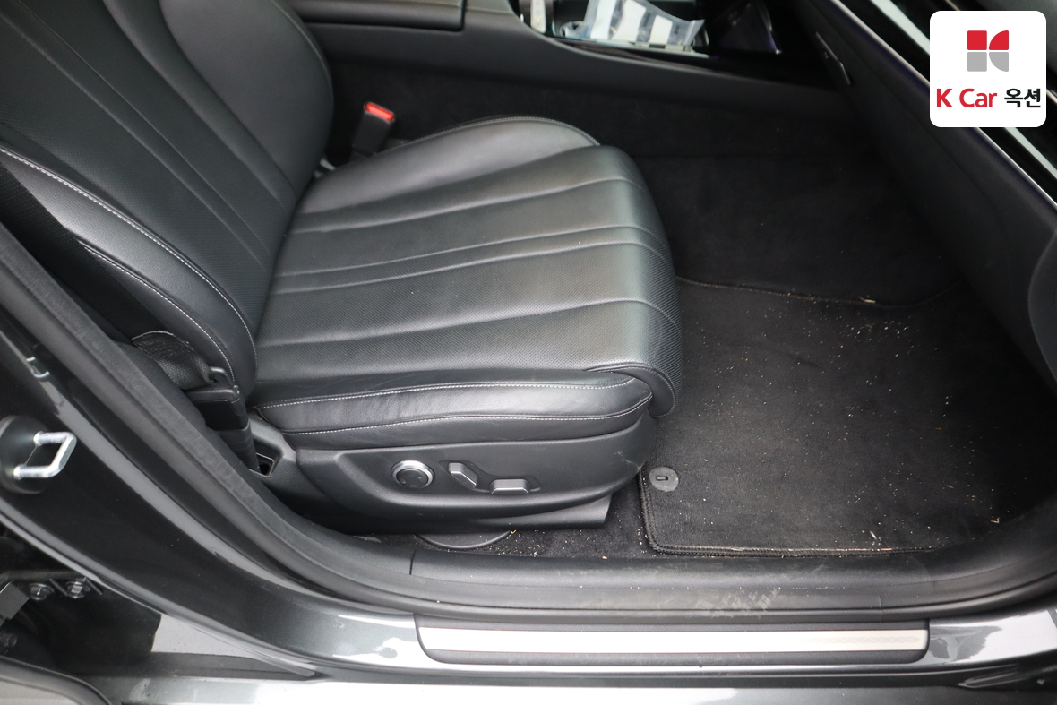 Genesis G80 2021 - Image 32