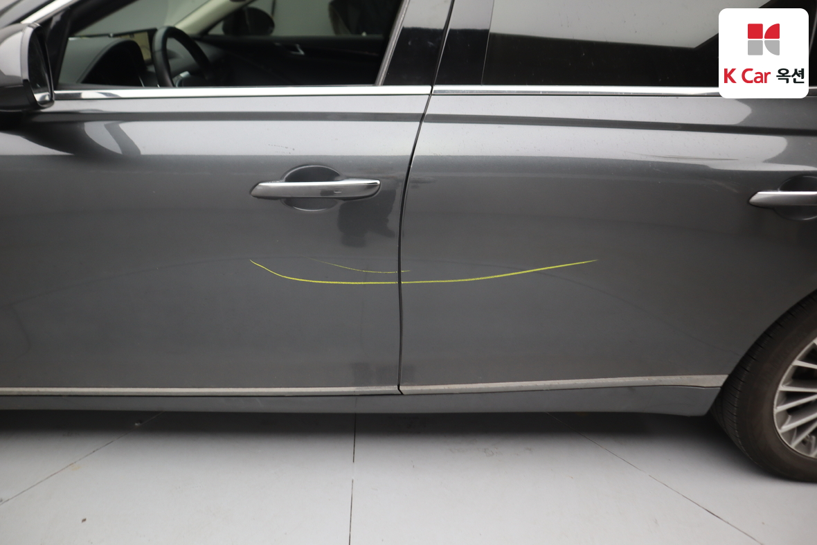 Genesis G80 2021 - Image 40