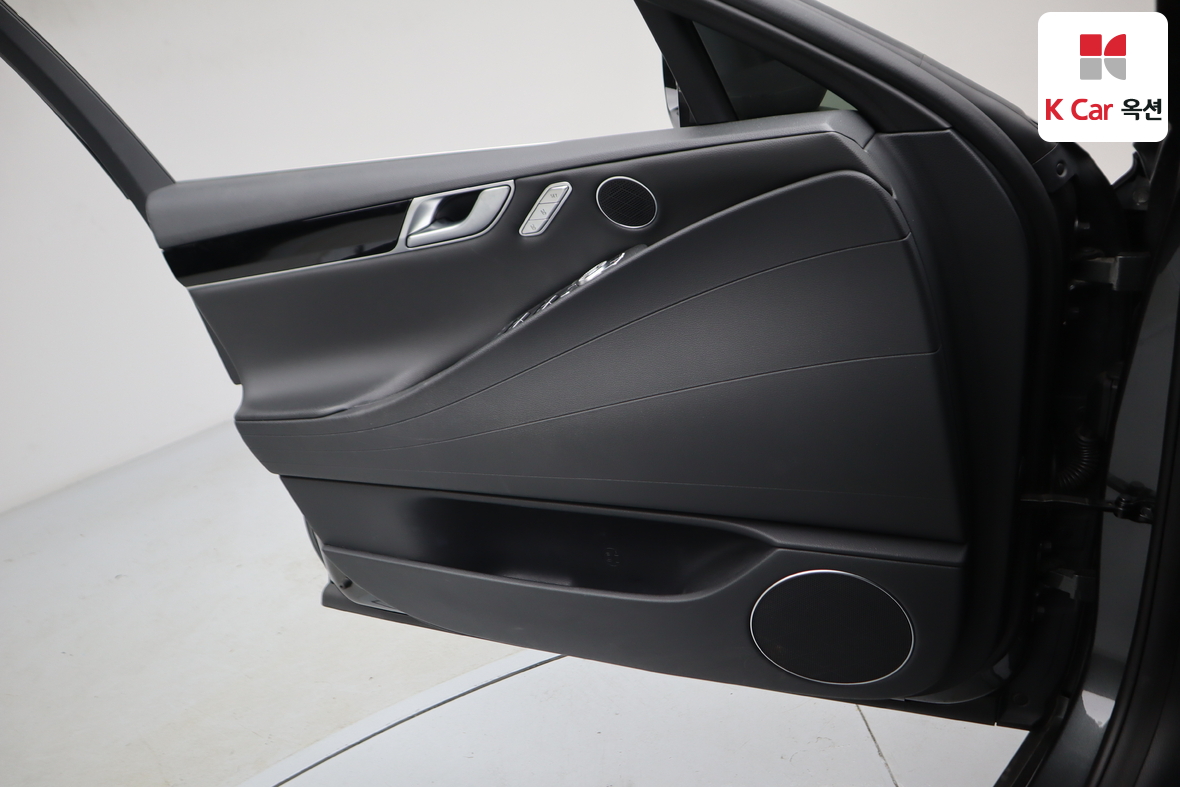 Genesis G80 2021 - Image 8