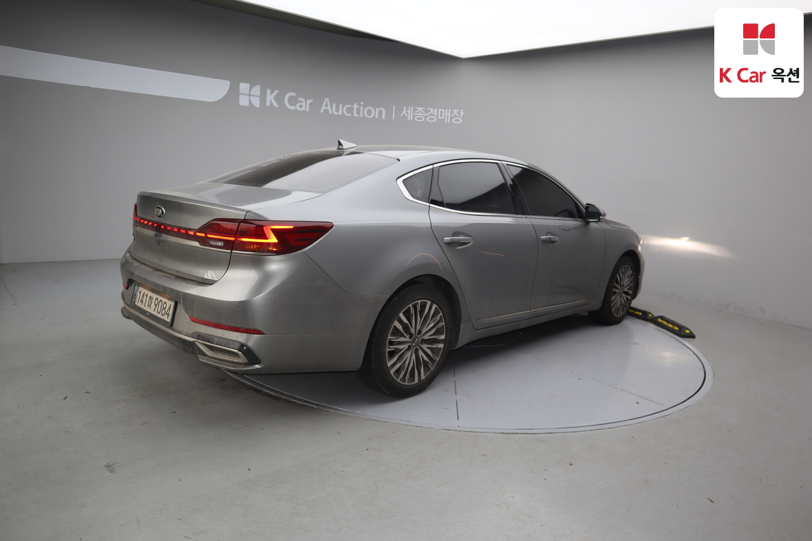 Kia K7 2021 - Image 2