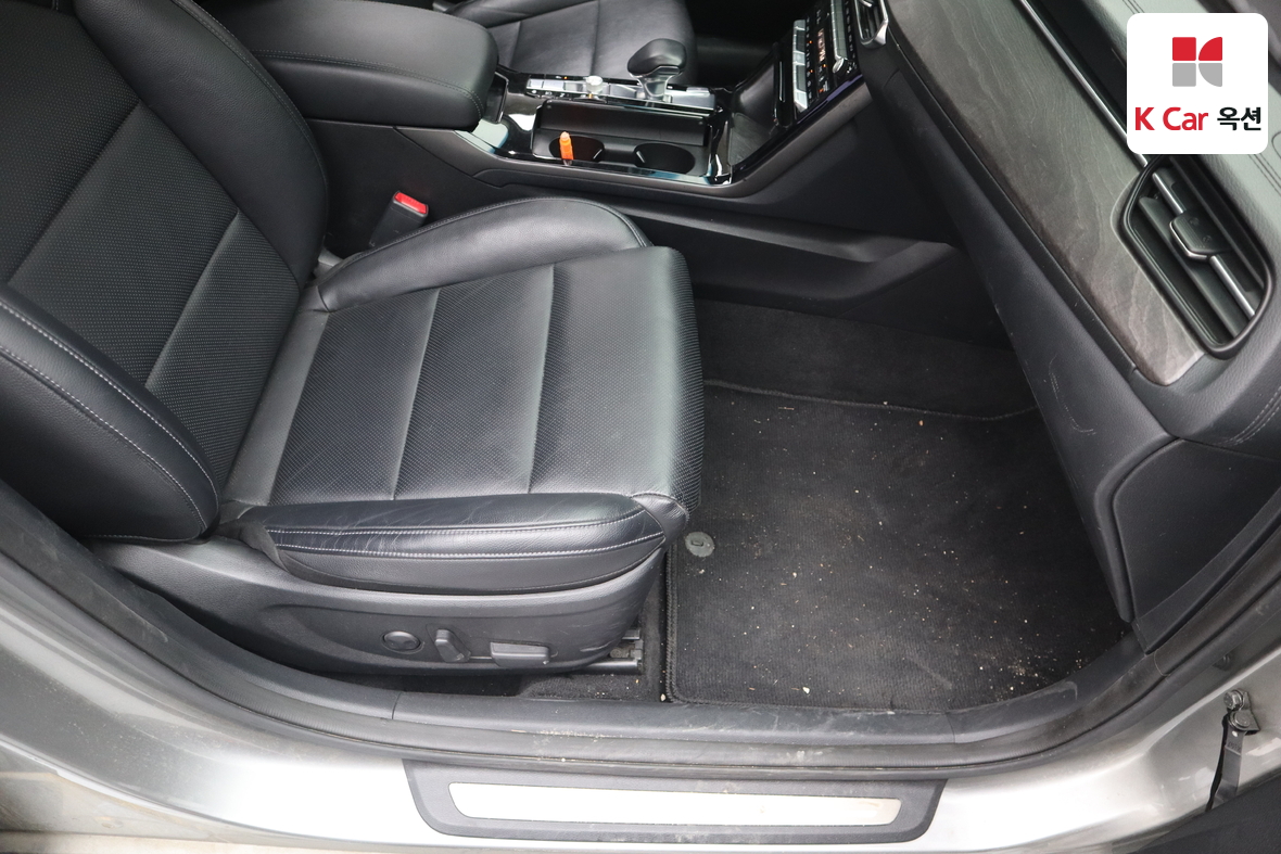 Kia K7 2021 - Image 29