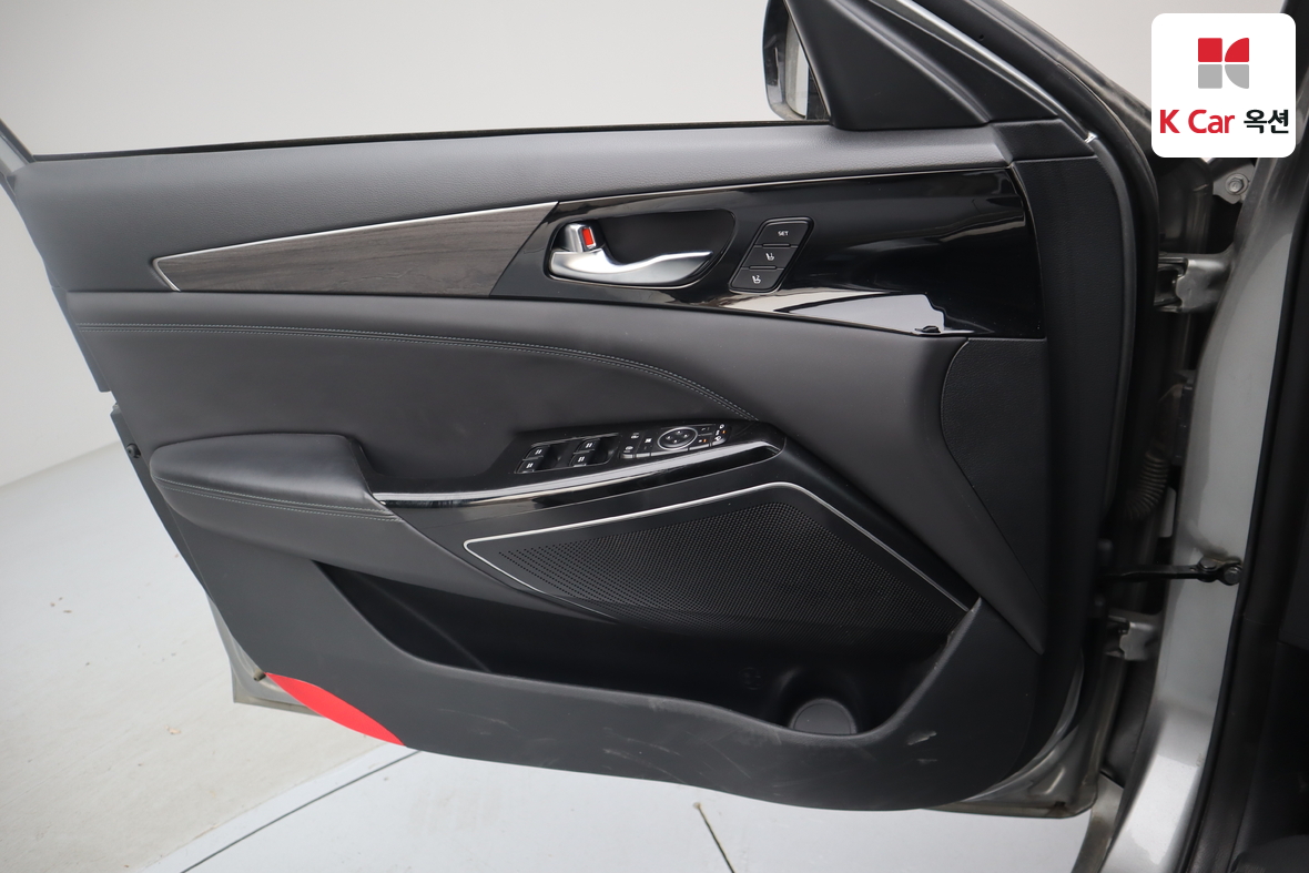 Kia K7 2021 - Image 8