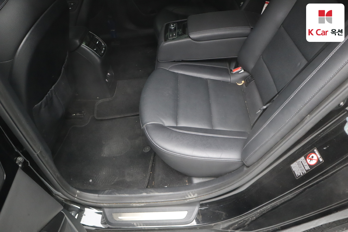 Kia K7 2021 - Image 22