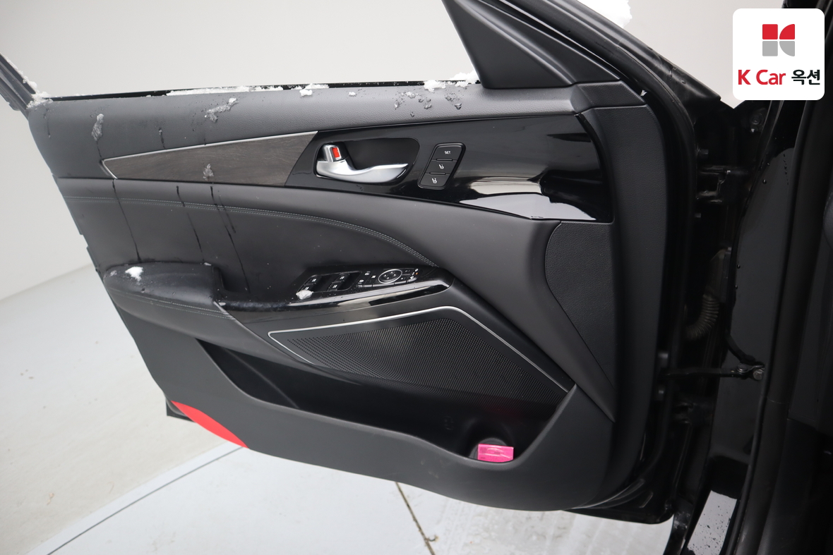 Kia K7 2021 - Image 8