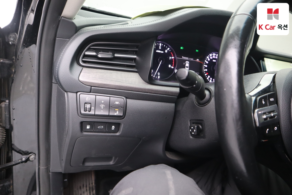Kia K7 2021 - Image 9