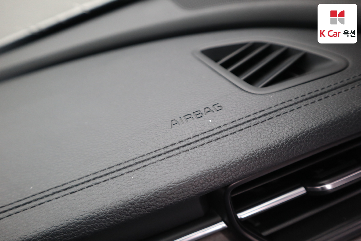 Kia K7 2021 - Image 31