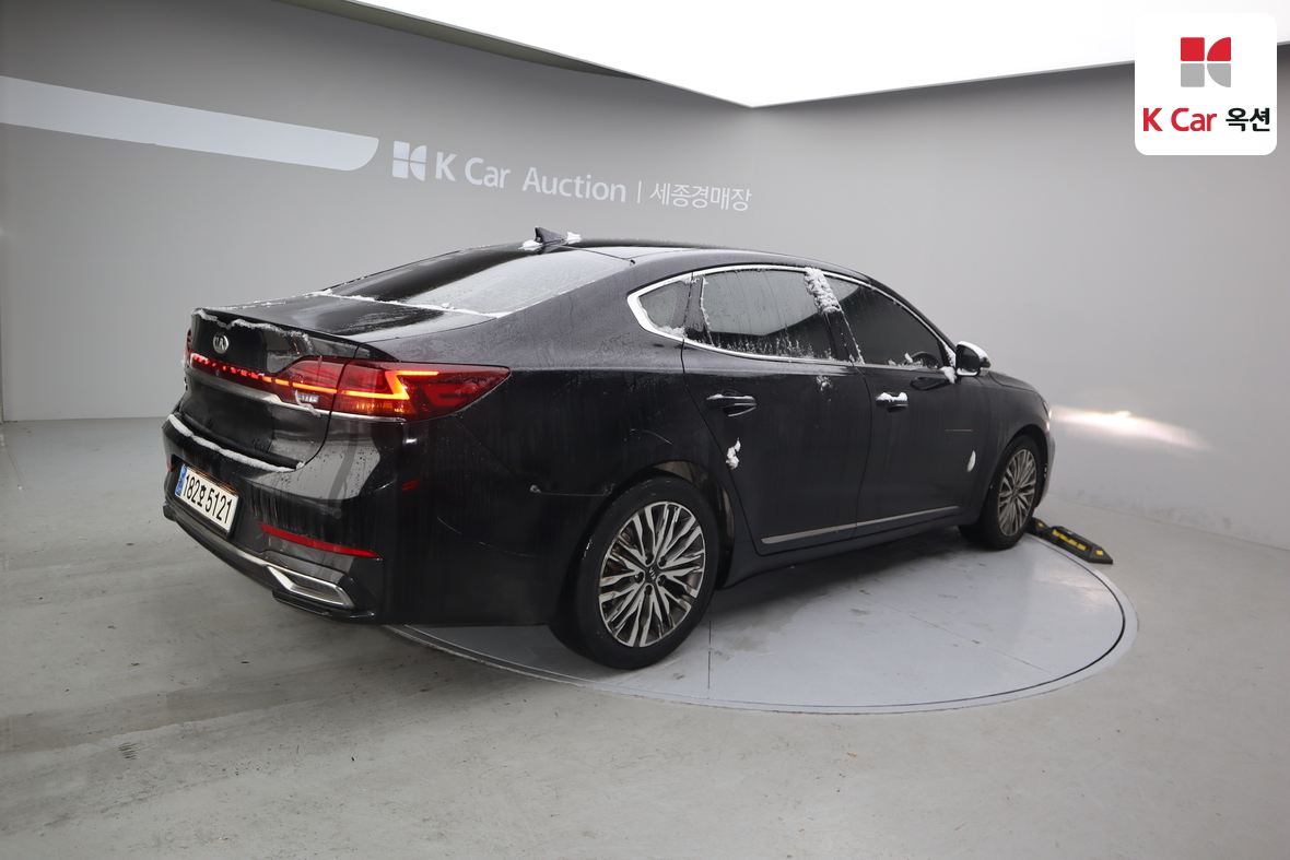 Kia K7 2021 - Image 2