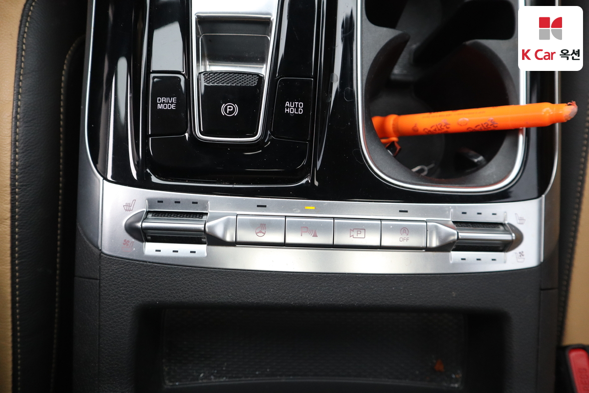 Kia Carnival 2021 - Image 17