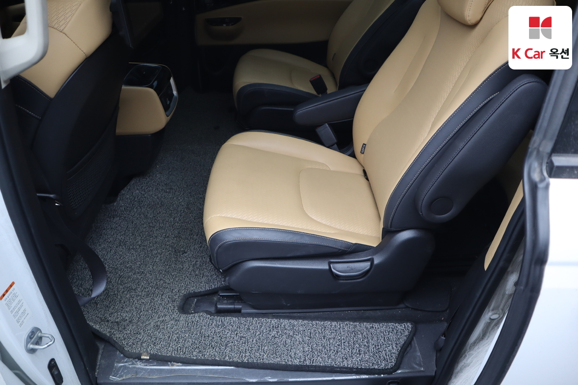 Kia Carnival 2021 - Image 22