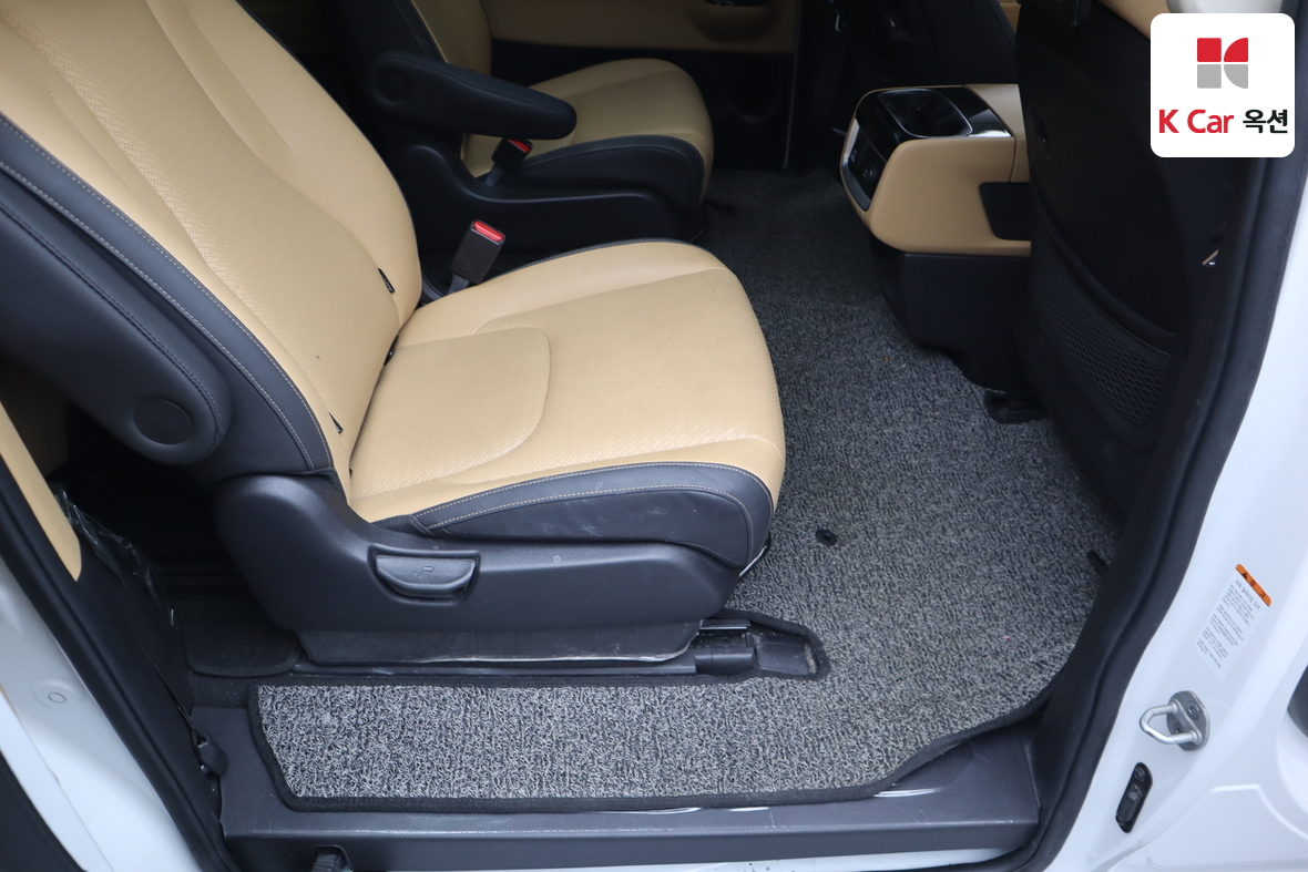 Kia Carnival 2021 - Image 35