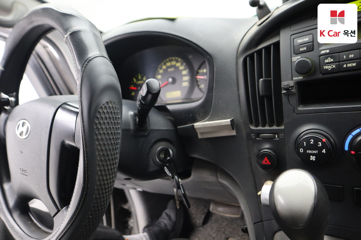 Hyundai Grand Starex 2015 - Image 11