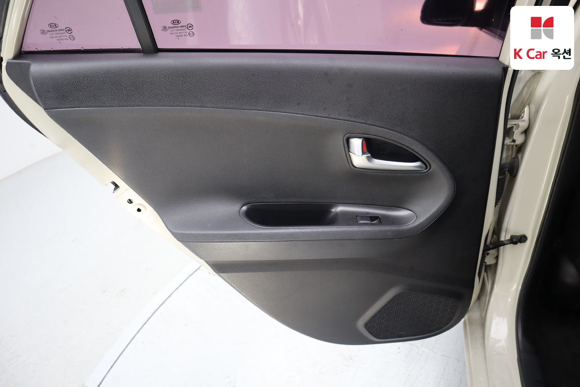 Kia Morning 2013 - Image 21