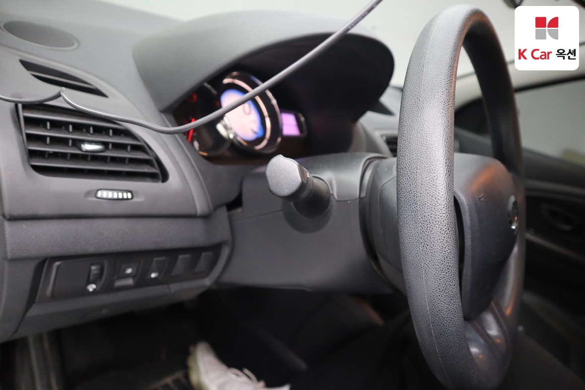 Renault Samsung SM3 2015 - Image 9