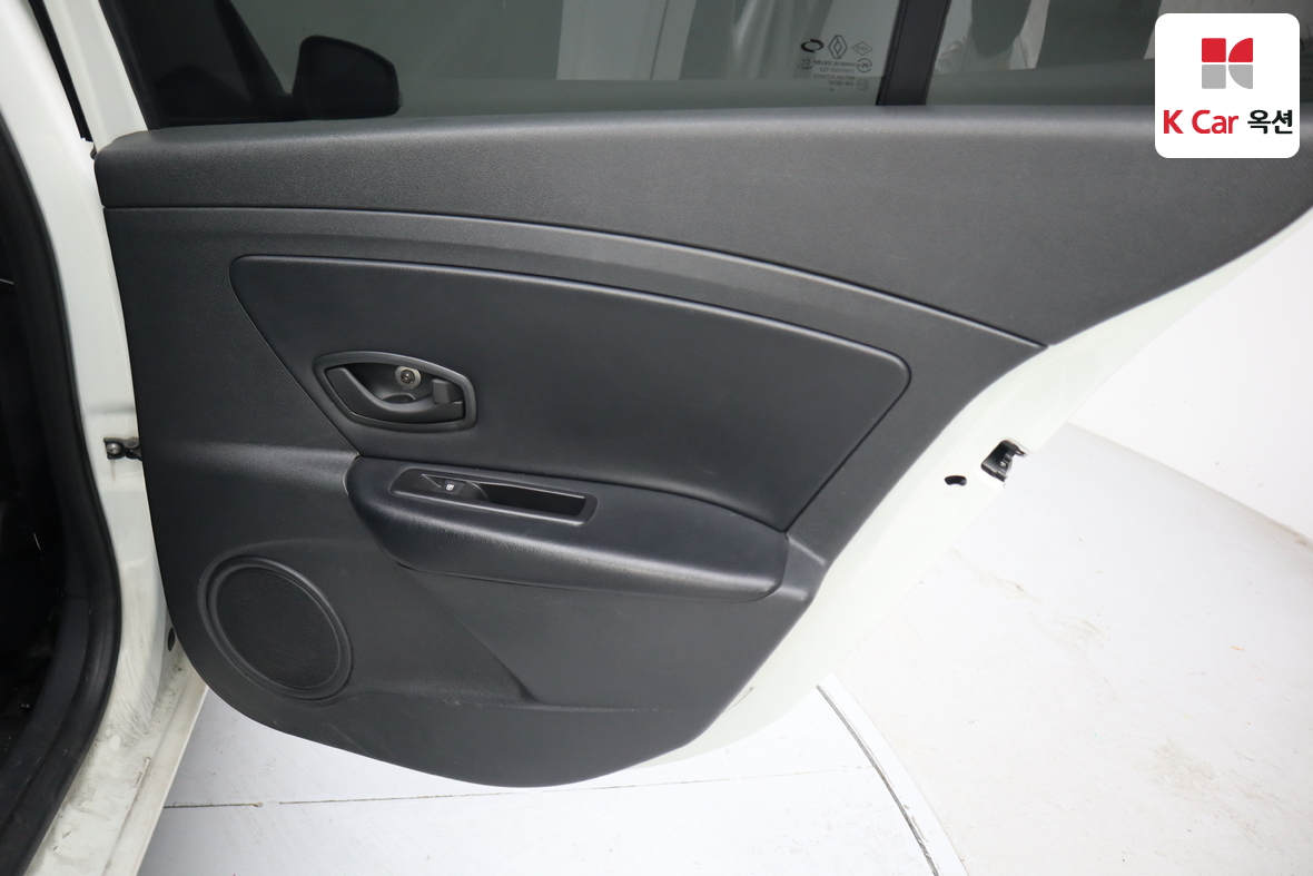 Renault Samsung SM3 2015 - Image 24