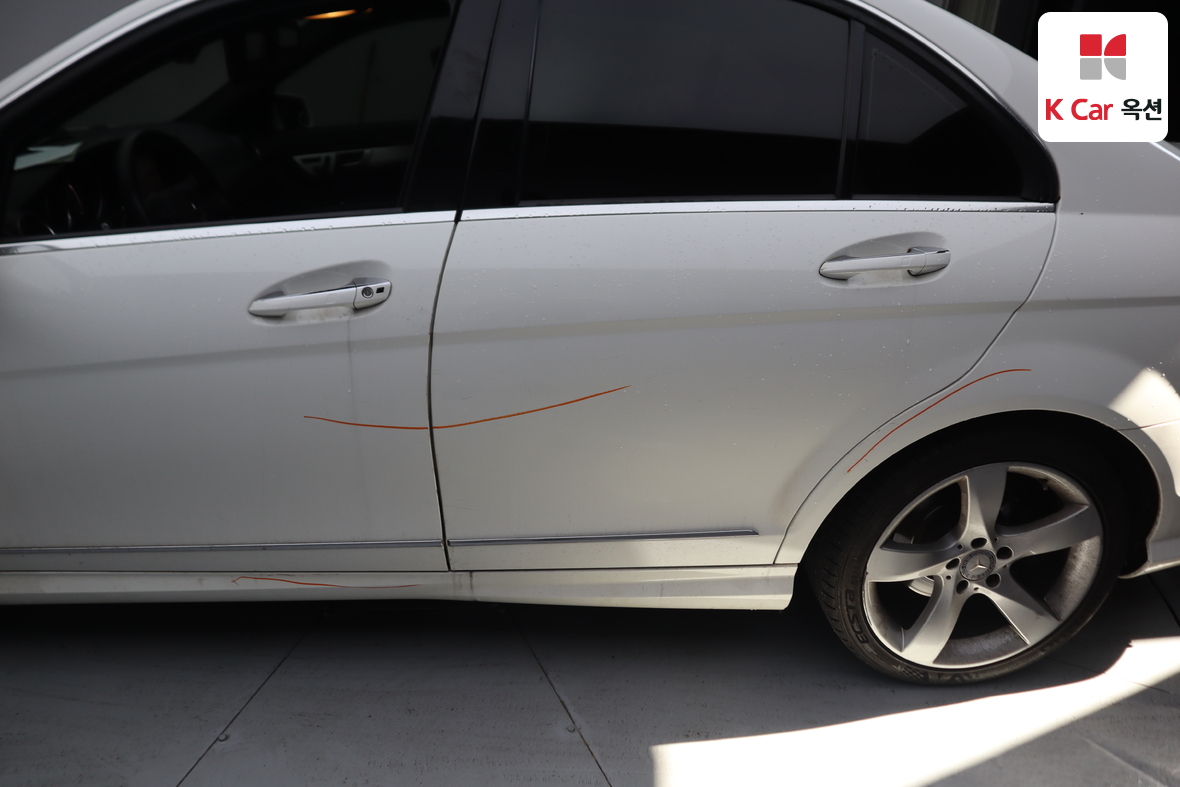 Mercedes-Benz C-Class 2014 - Image 40