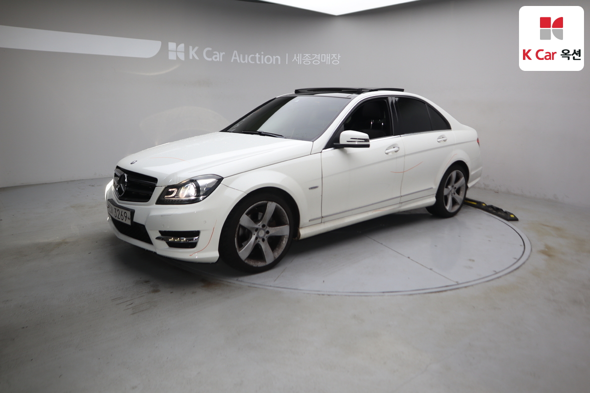 Mercedes-Benz C-Class 2014 - Image 1