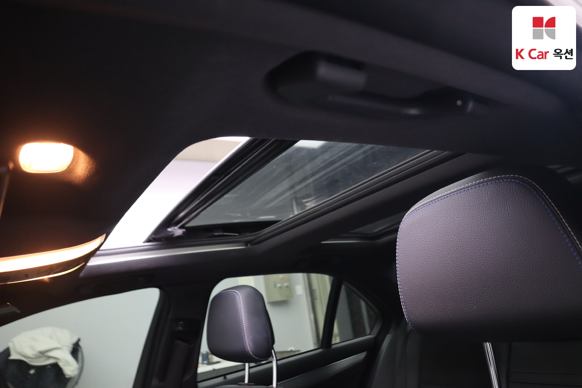 Mercedes-Benz C-Class 2014 - Image 23