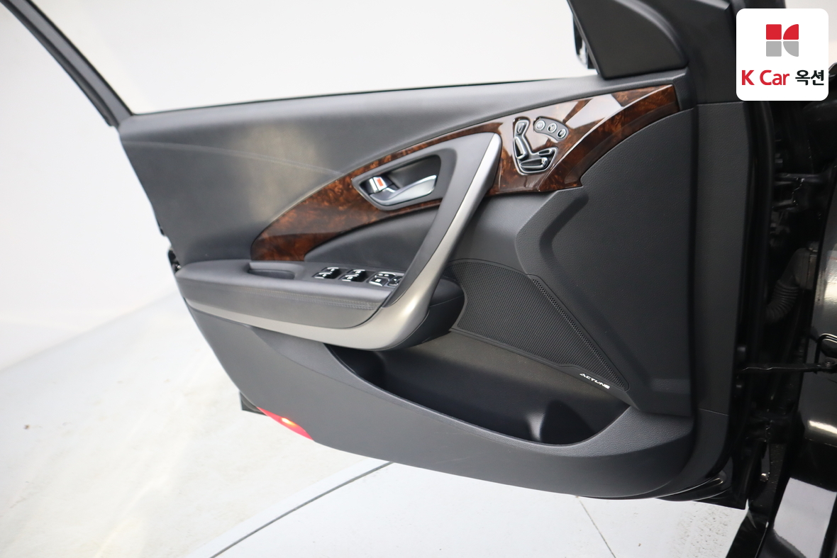 Hyundai Aslan 2017 - Image 8