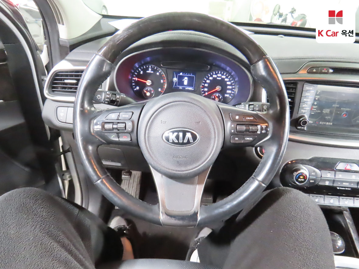 Kia Sorento 2017 - Image 10