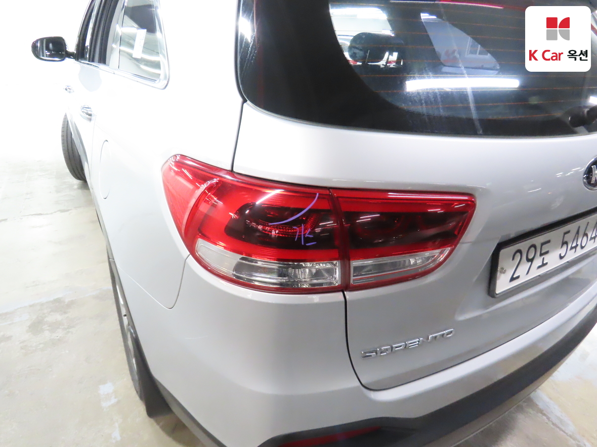 Kia Sorento 2017 - Image 37