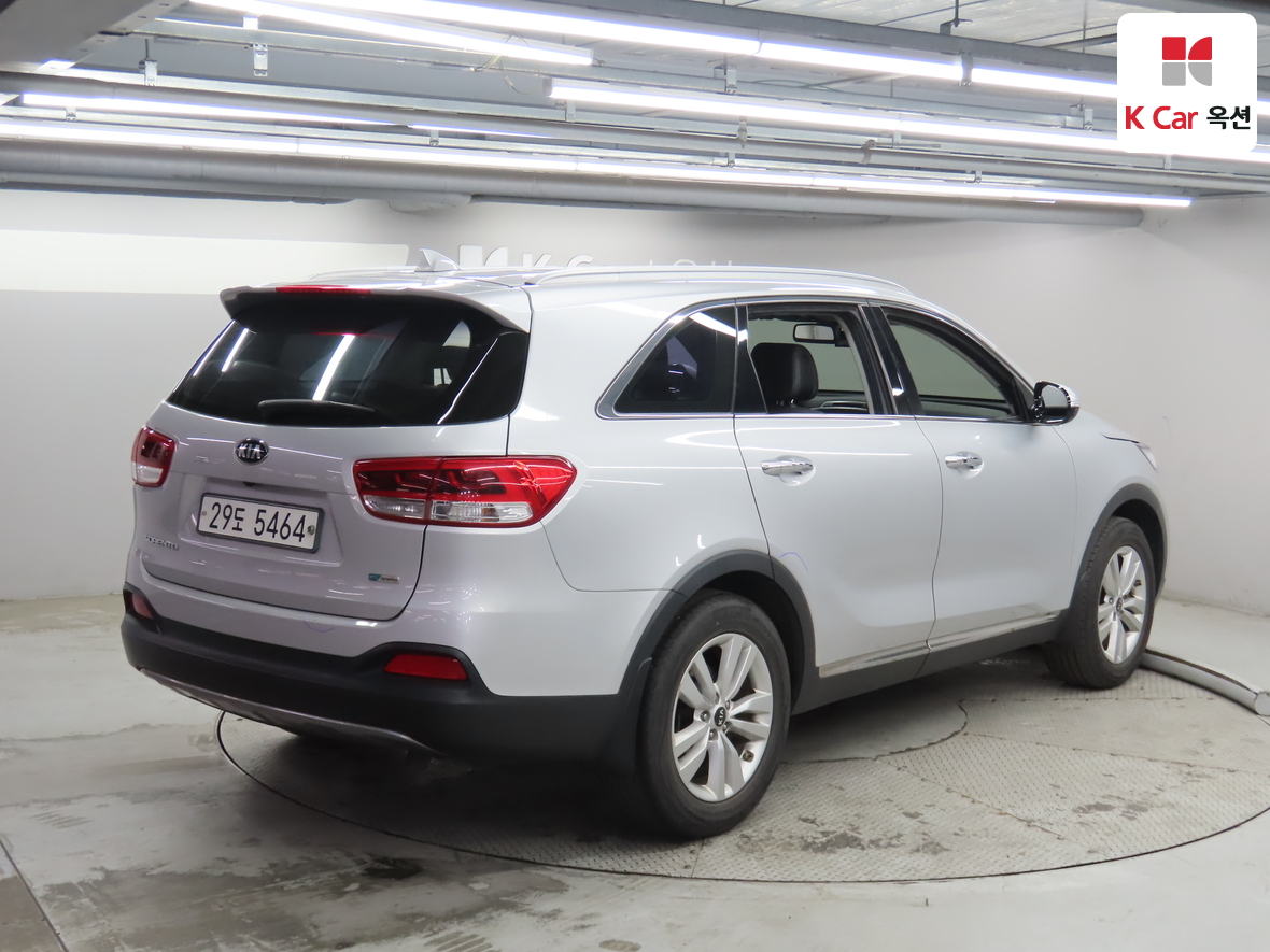 Kia Sorento 2017 - Image 2