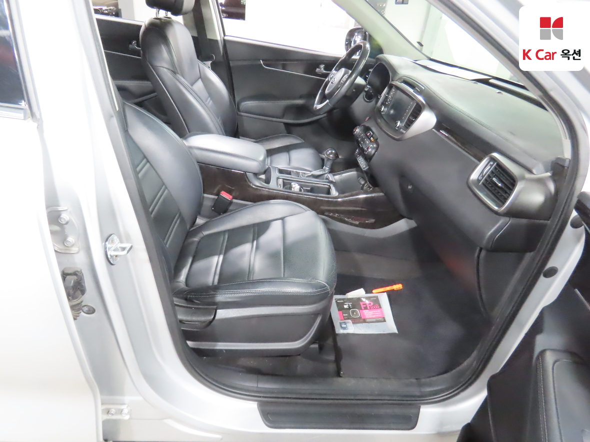 Kia Sorento 2017 - Image 30