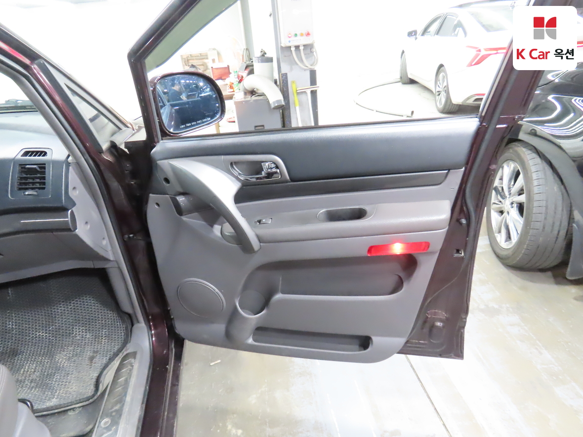 سانج يونج كوراندو توريزمو 2015 - صورة 30