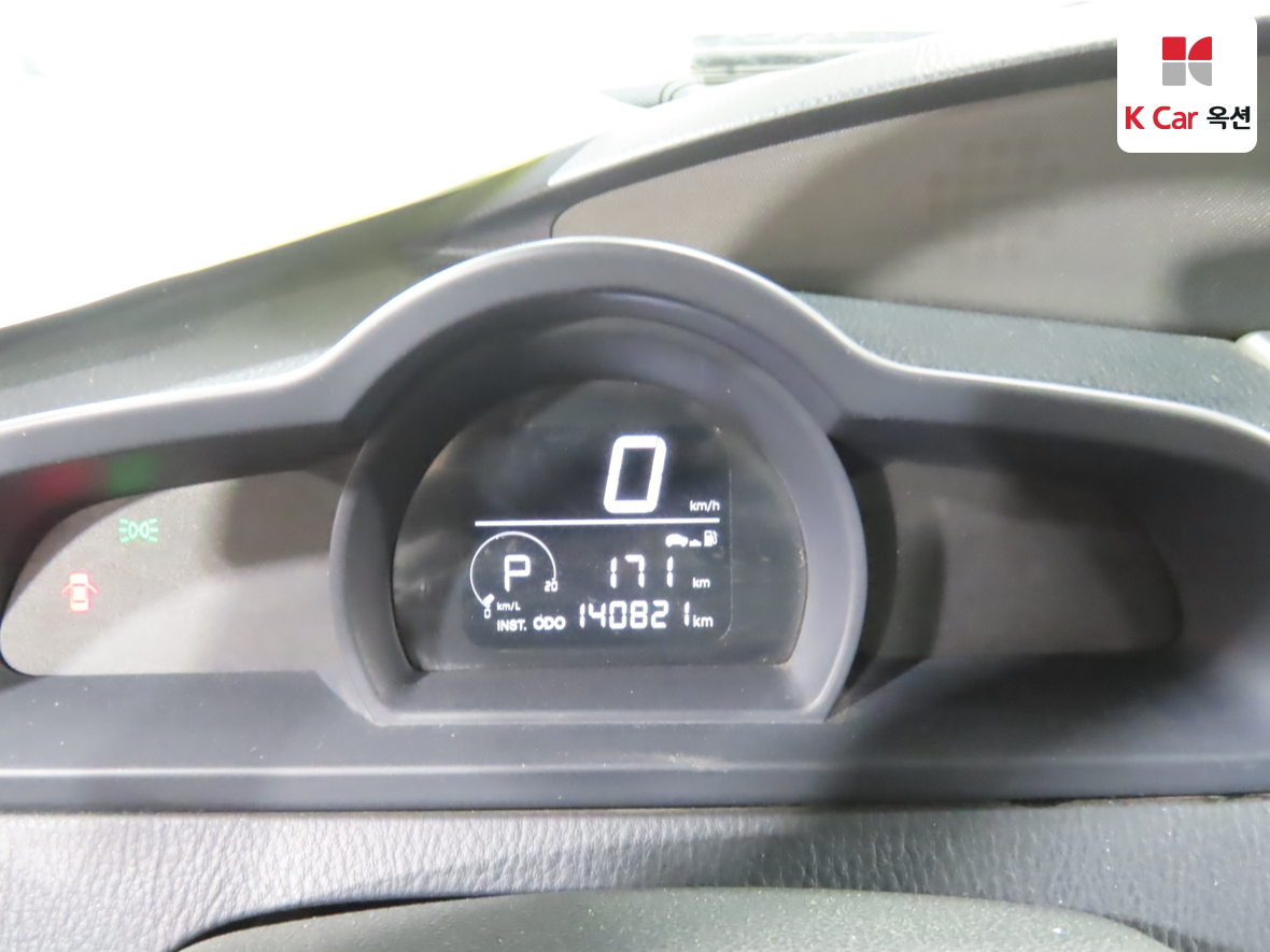 سانج يونج كوراندو توريزمو 2015 - صورة 5