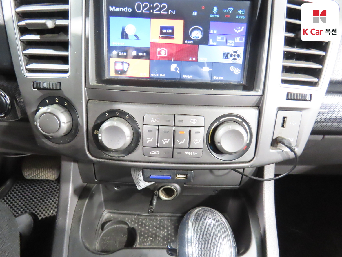 سانج يونج كوراندو توريزمو 2015 - صورة 16