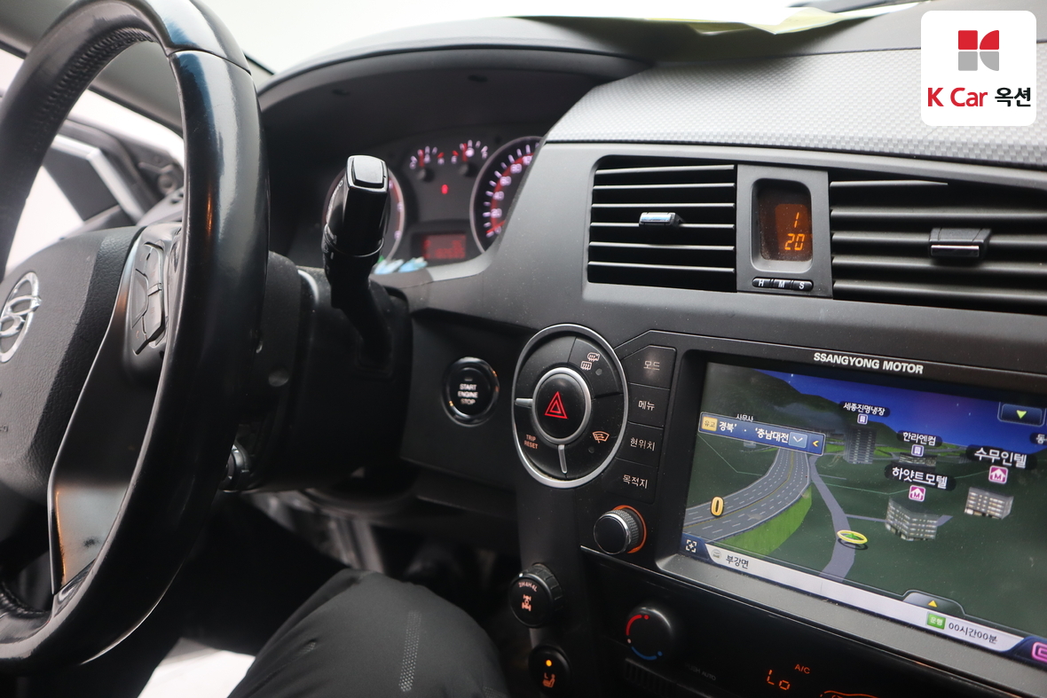 سانج يونج كوراندو سبورت 2015 - صورة 11